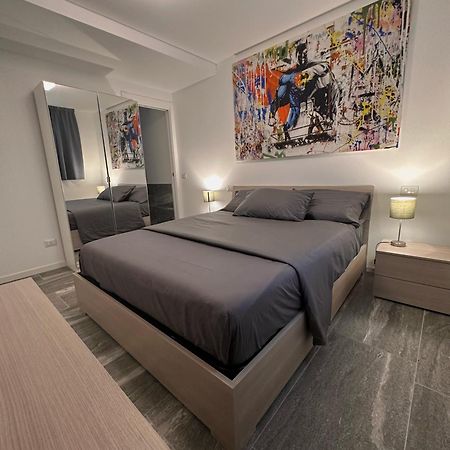 Essential Apartment Sesto San Giovanni Buitenkant foto