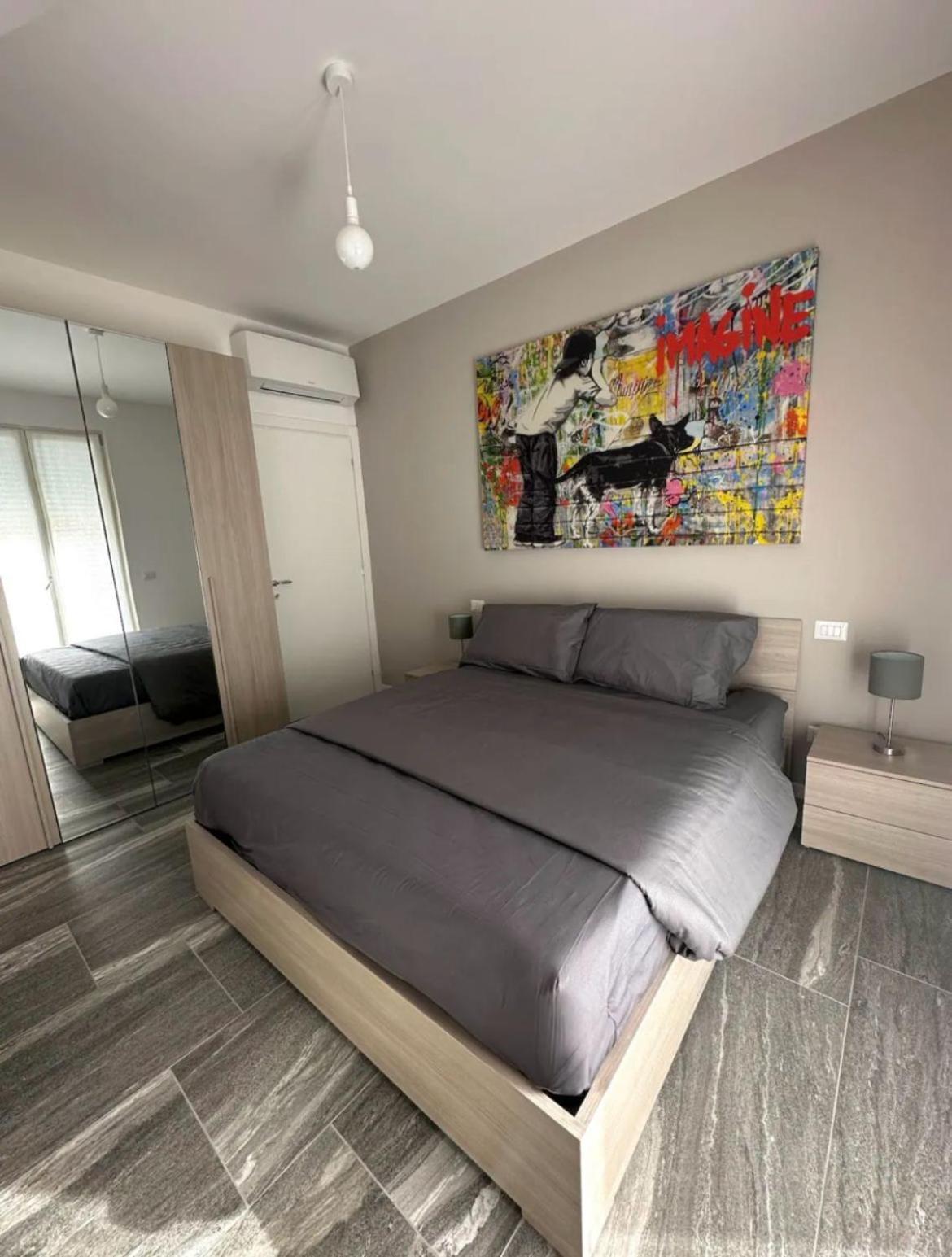 Essential Apartment Sesto San Giovanni Buitenkant foto