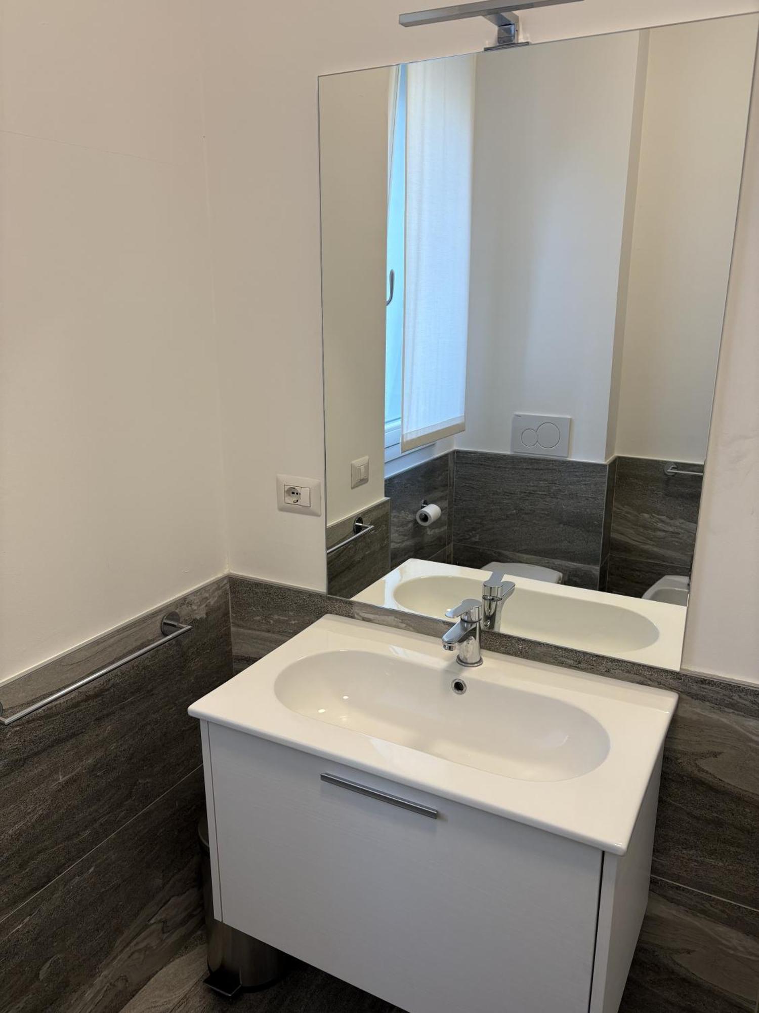 Essential Apartment Sesto San Giovanni Buitenkant foto