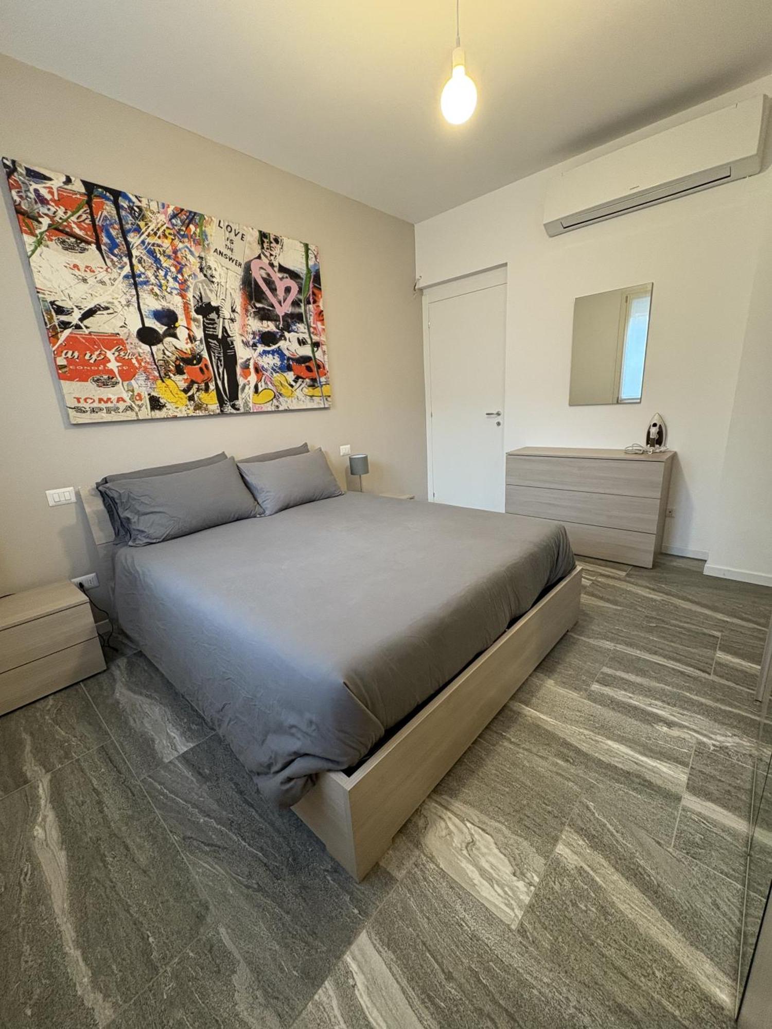 Essential Apartment Sesto San Giovanni Buitenkant foto