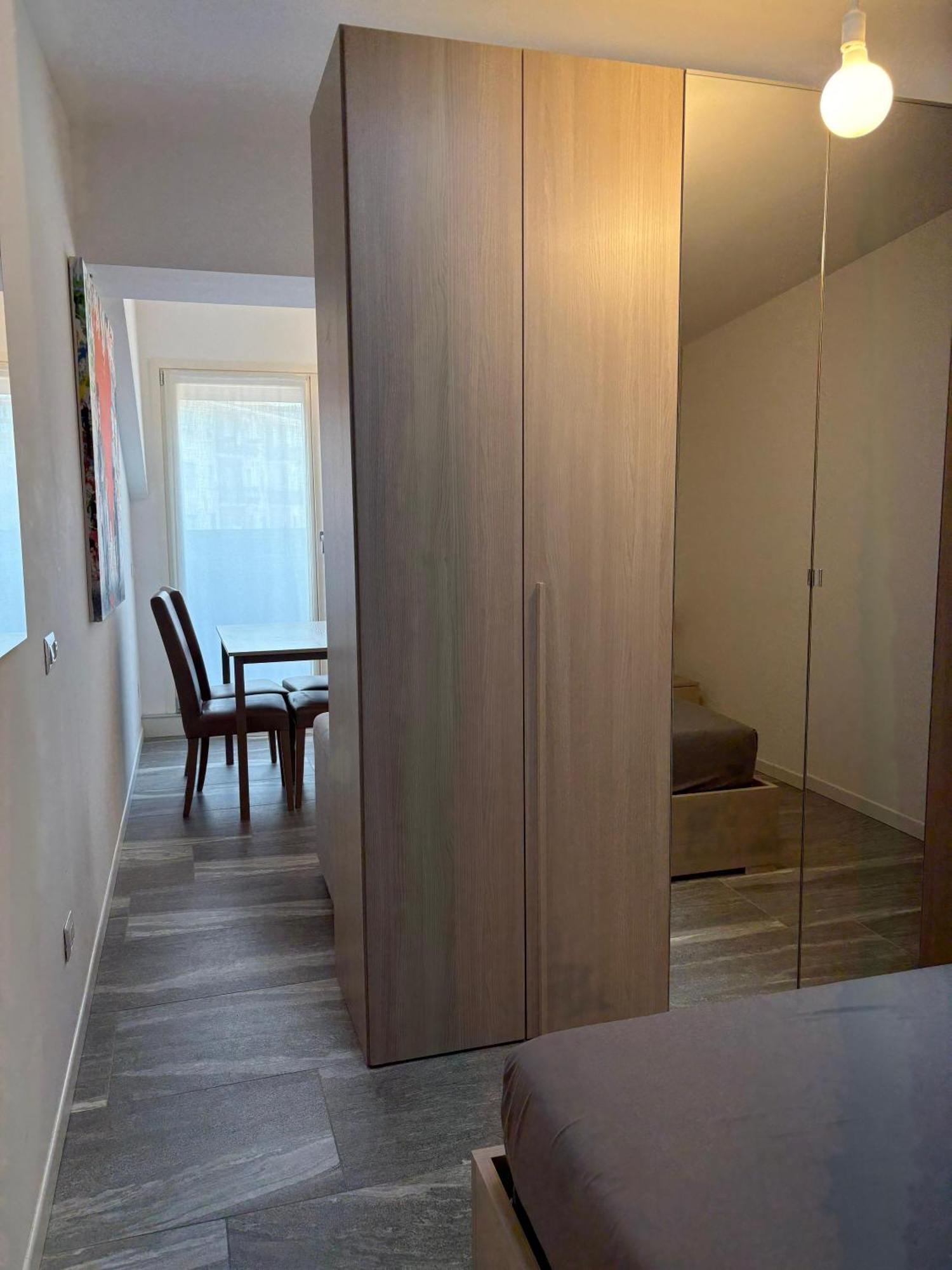 Essential Apartment Sesto San Giovanni Buitenkant foto