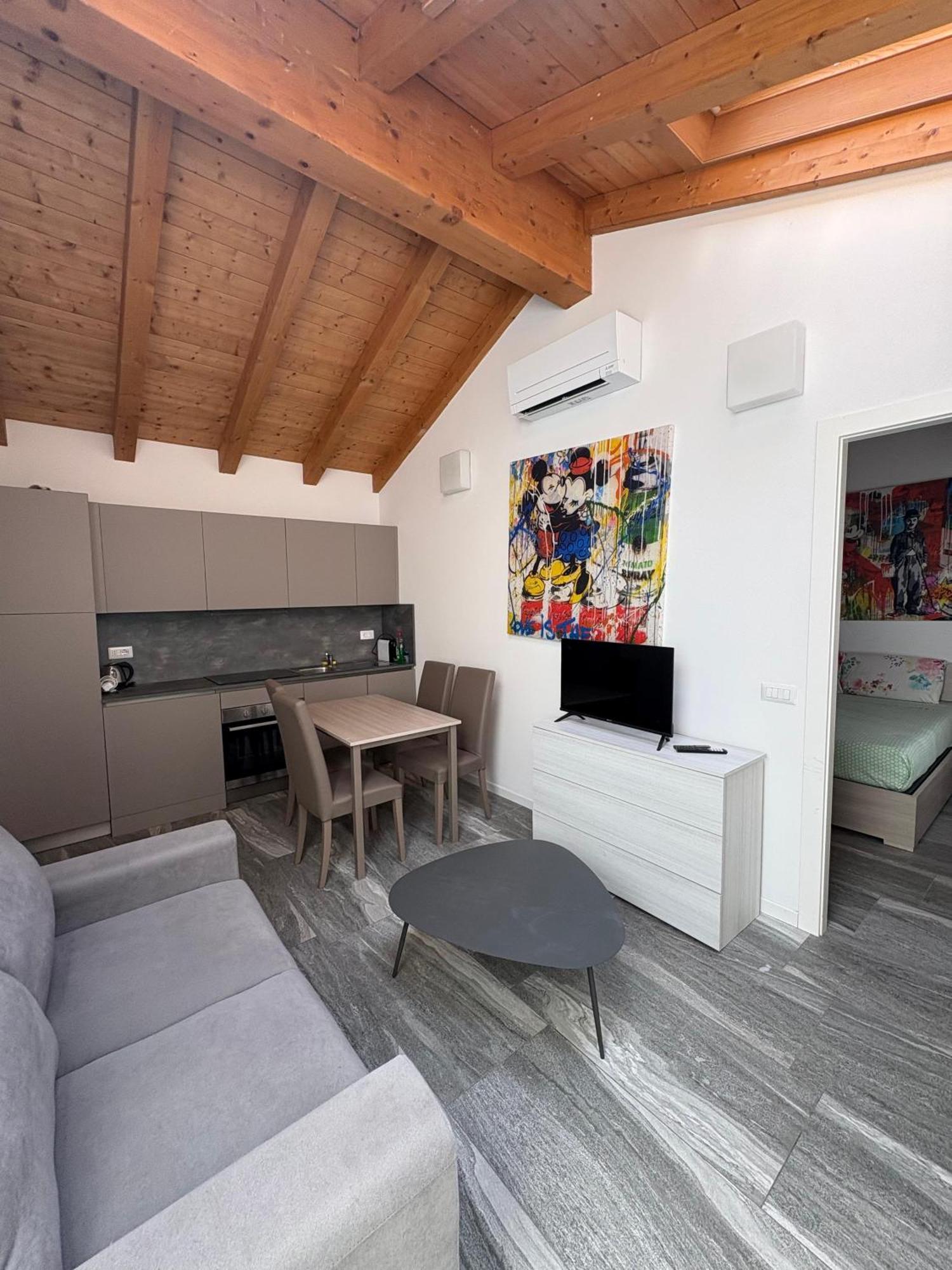 Essential Apartment Sesto San Giovanni Buitenkant foto