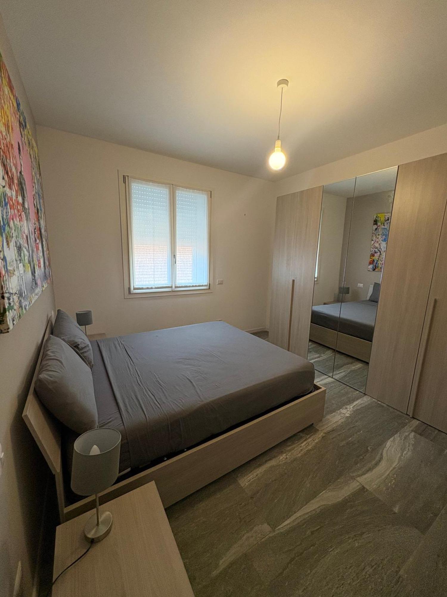 Essential Apartment Sesto San Giovanni Buitenkant foto