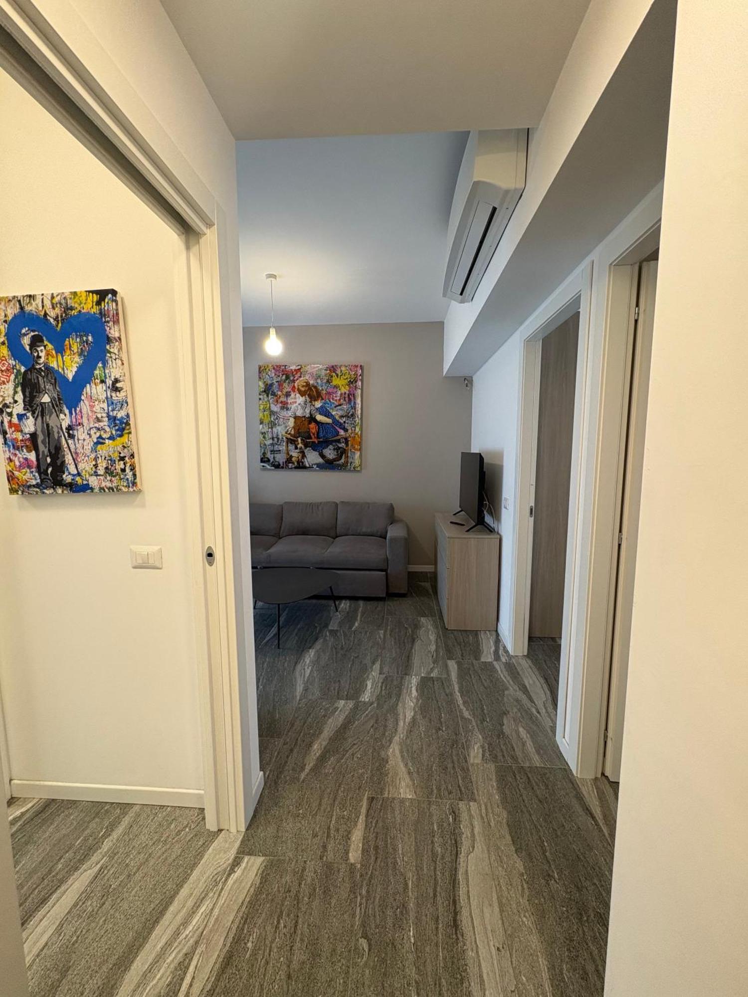 Essential Apartment Sesto San Giovanni Buitenkant foto