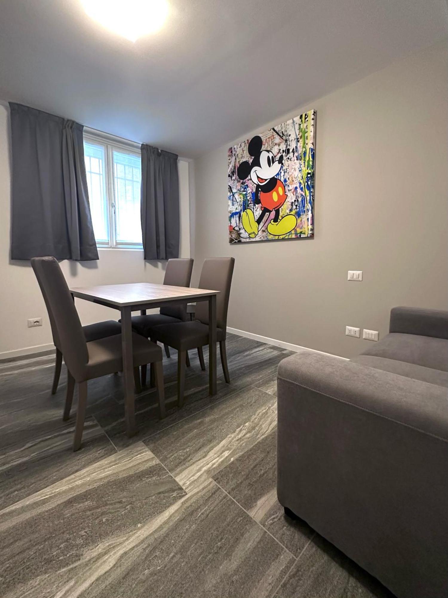 Essential Apartment Sesto San Giovanni Buitenkant foto